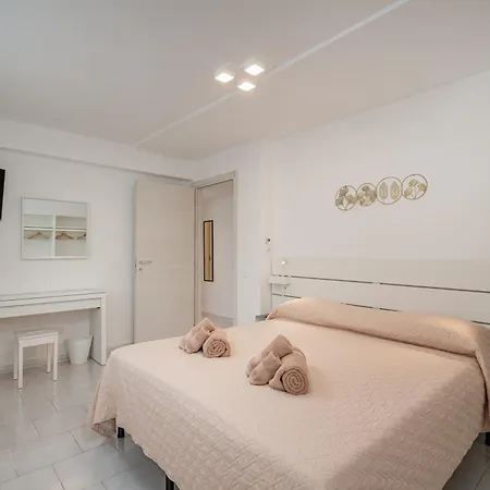 Domo De Centro, Centro Di Pensión Olbia