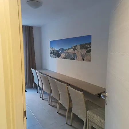 Domo De Centro, Centro Di Ольбія