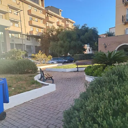 Domo De Centro, Centro Di Гостьовий будинок Ольбія