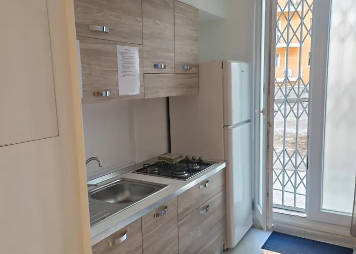 Domo De Centro, Centro Di